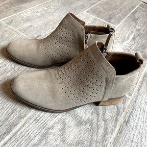Toms Suede Bootie